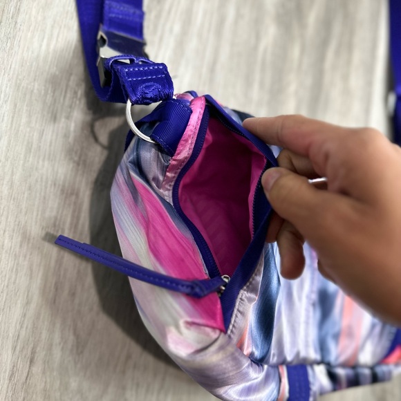 🦄🦄Lululemon Good Fortune Bag - Picture 15 of 16